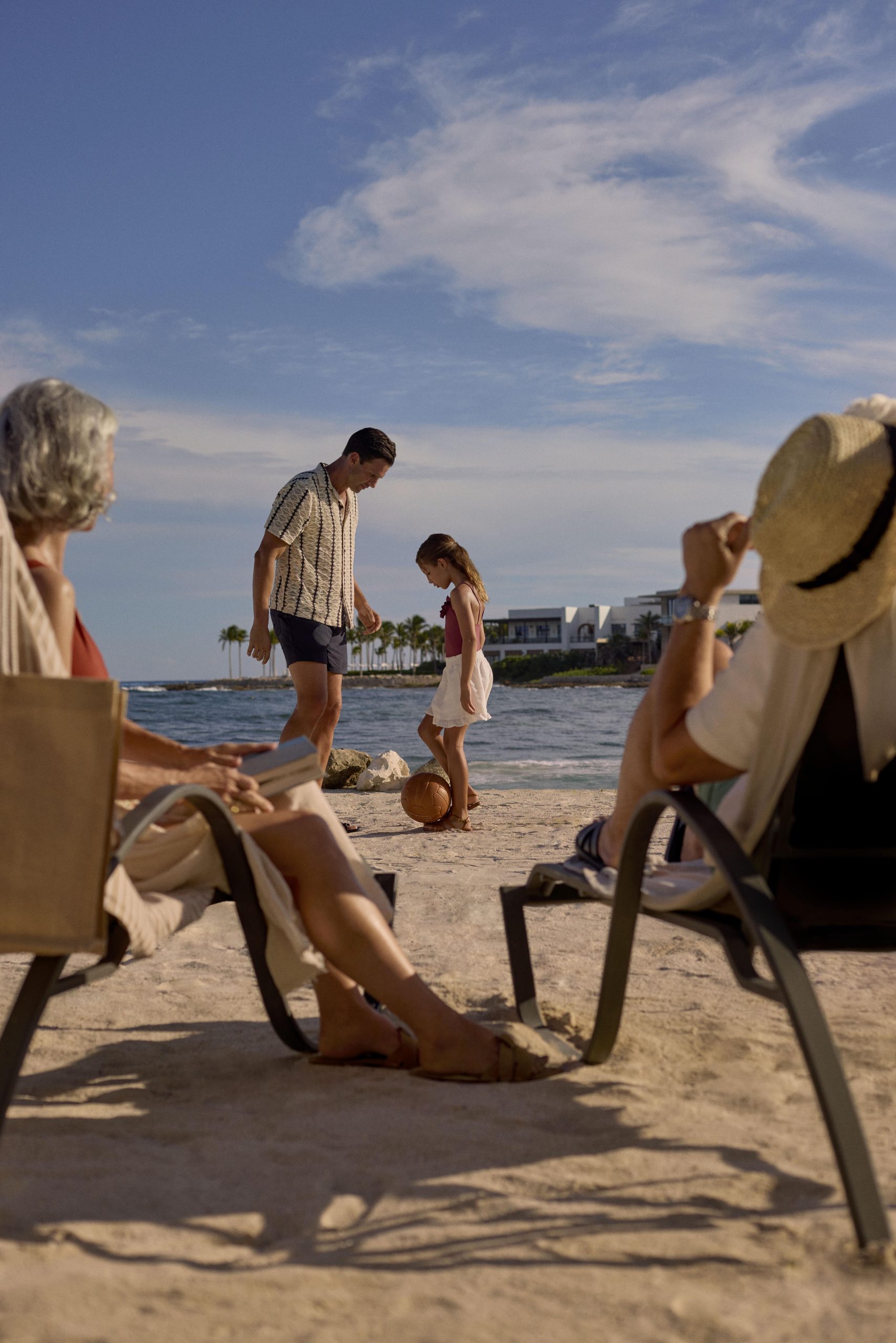 Relaxed and joyful vacation moments at Conrad Tulum Riviera Maya.